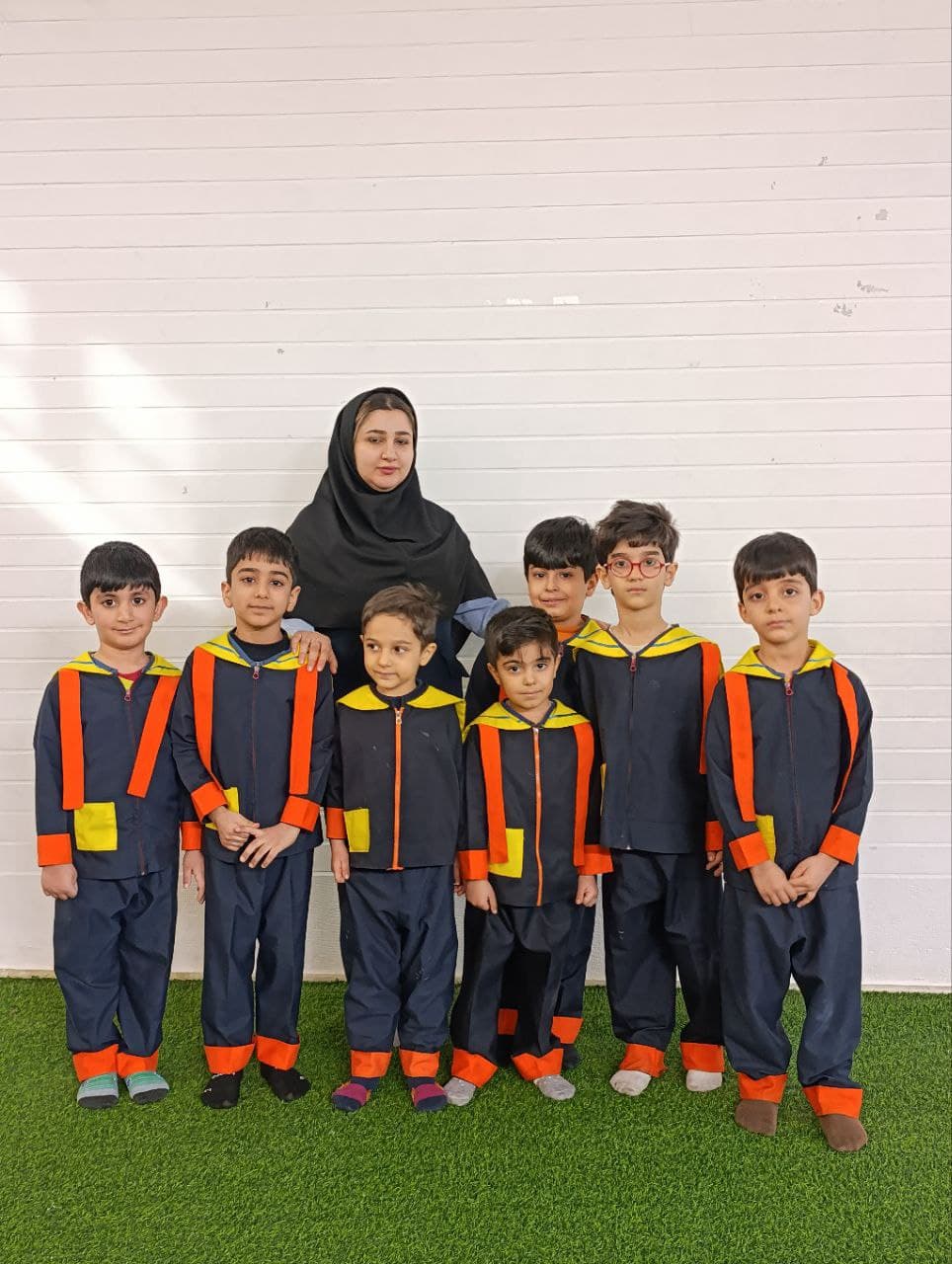 دبستان و پیش دبستانی کودکان نیک